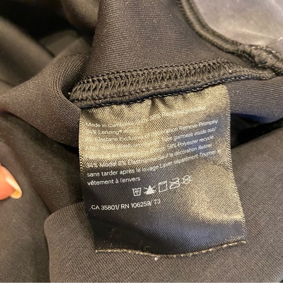 Lululemon Soft Ambitions Crop Crew - M/L - Picture 7 of 8